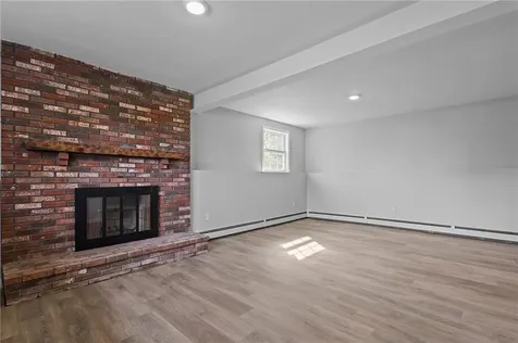 236 Dexter Street Portsmouth RI 02871