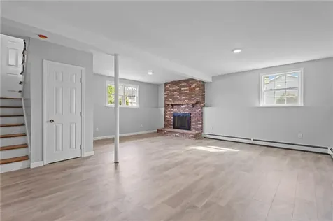 236 Dexter Street Portsmouth RI 02871