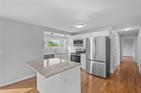 236 Dexter Street Portsmouth RI 02871