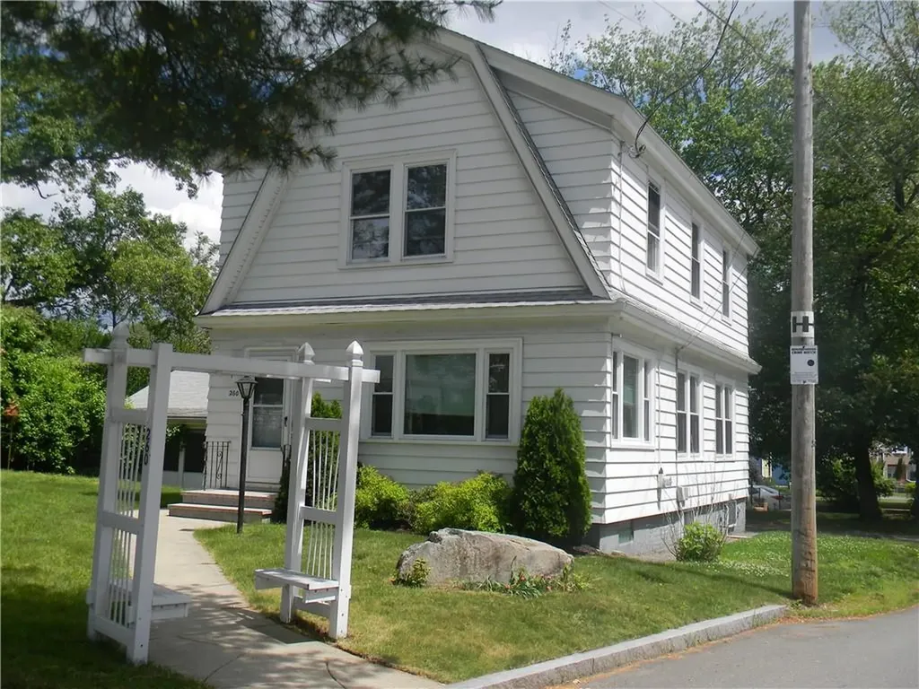 260 Pawtucket Avenue East Providence RI 02916