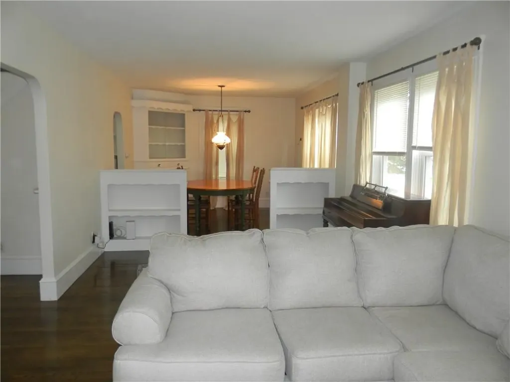 260 Pawtucket Avenue East Providence RI 02916