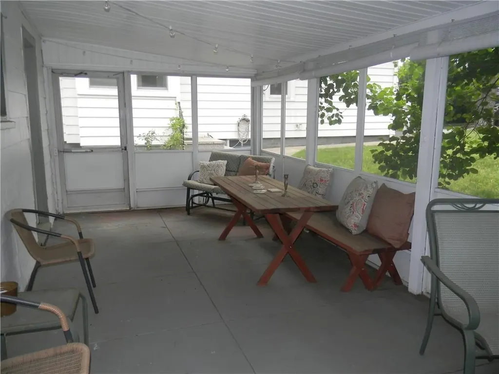 260 Pawtucket Avenue East Providence RI 02916