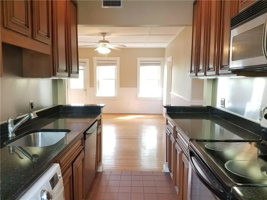 3 Bay View Avenue Bristol RI 02809