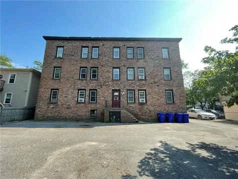 3 Bay View Avenue Bristol RI 02809
