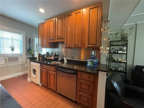 3 Bay View Avenue Bristol RI 02809
