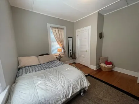 3 Bay View Avenue Bristol RI 02809
