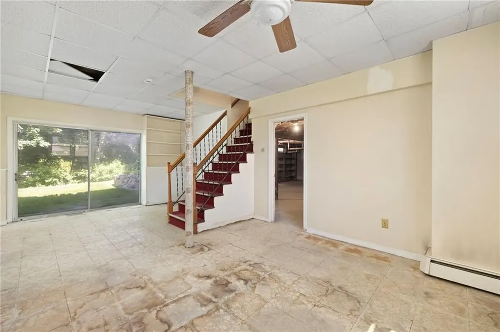 7 Westwood Drive Portsmouth RI 02871