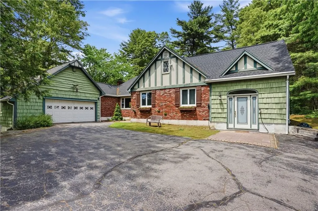 42 Georgiana Drive Cumberland RI 02864
