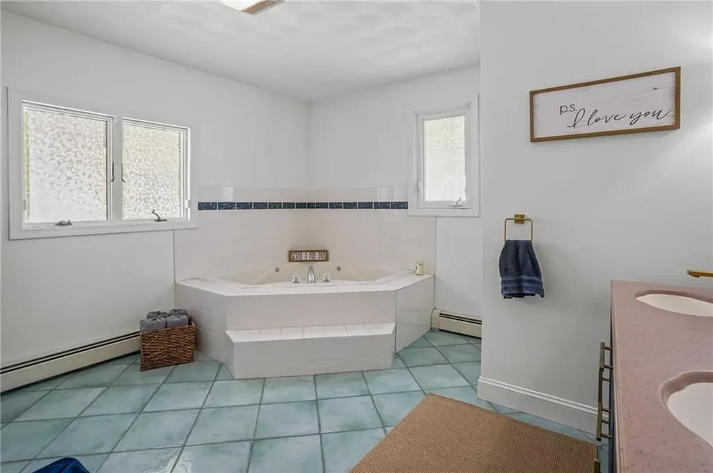 42 Georgiana Drive Cumberland RI 02864