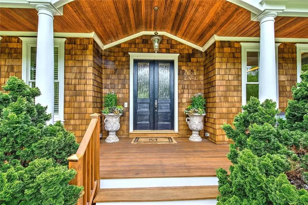 357 Congdon Drive South Kingstown RI 02879