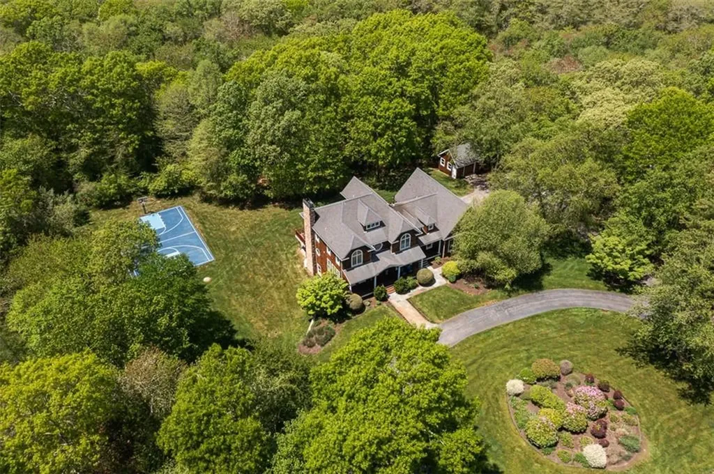 357 Congdon Drive South Kingstown RI 02879
