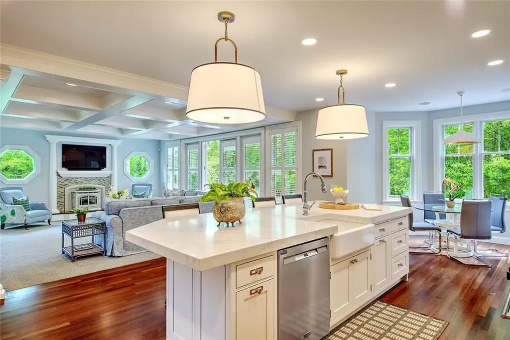 357 Congdon Drive South Kingstown RI 02879