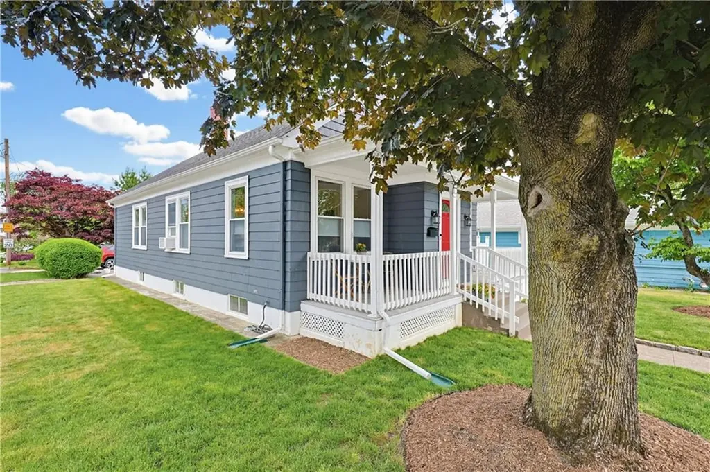 17 Cooper Street North Providence RI 02904