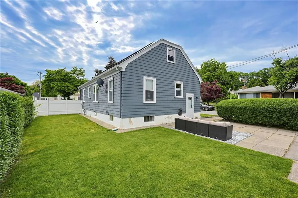 17 Cooper Street North Providence RI 02904