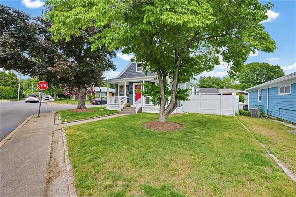 17 Cooper Street North Providence RI 02904