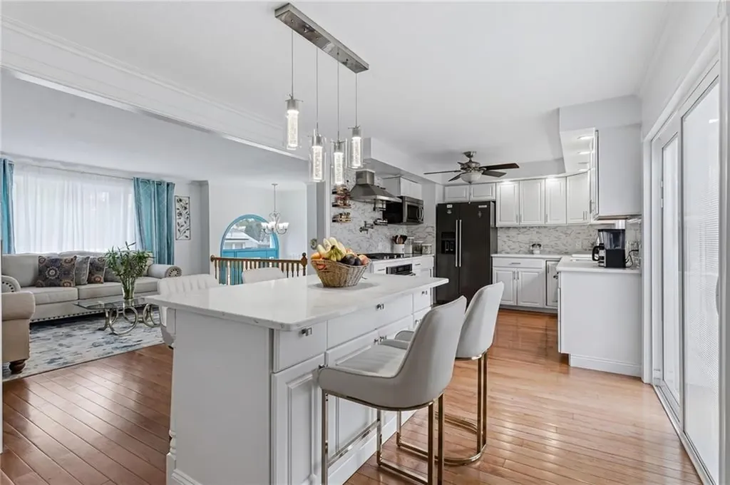 20 Stewart Street Warwick RI 02889