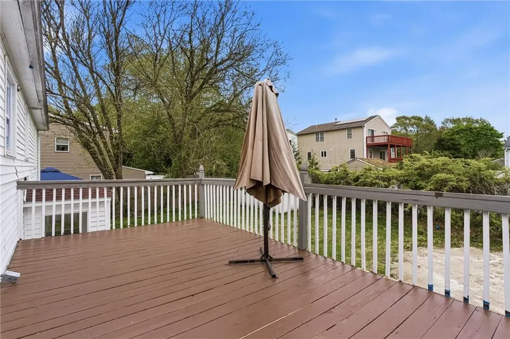 20 Stewart Street Warwick RI 02889