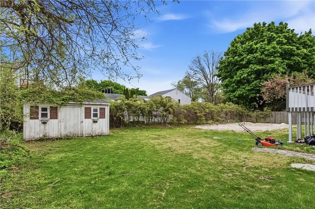 20 Stewart Street Warwick RI 02889