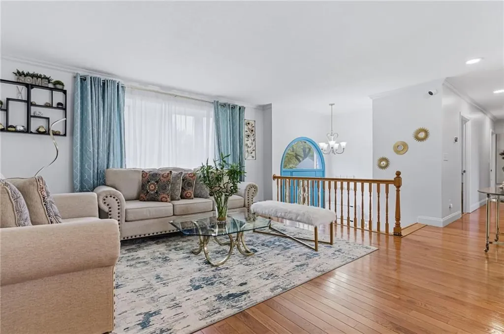 20 Stewart Street Warwick RI 02889