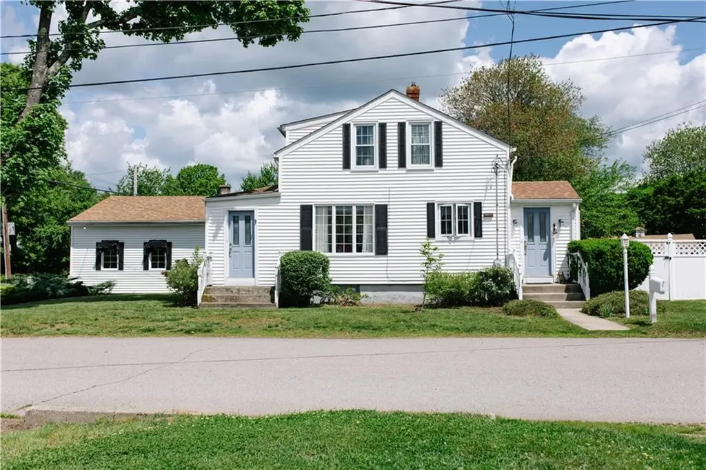 165 Sowams Road Barrington RI 02806