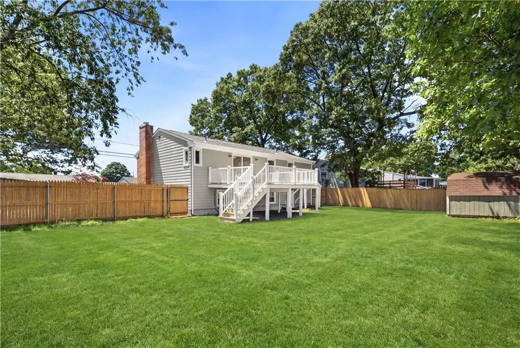 247 Asylum Road Warwick RI 02886