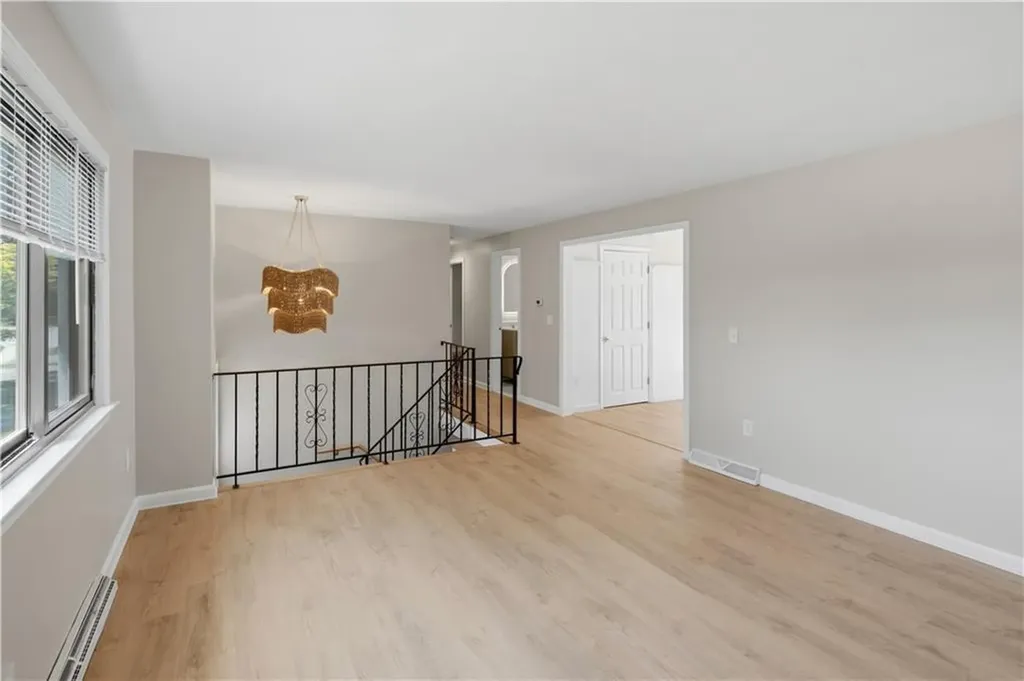 247 Asylum Road Warwick RI 02886