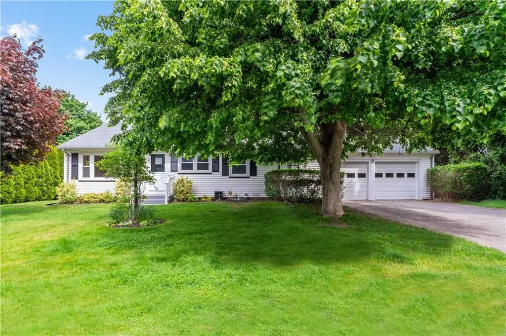 3 Ruth Street Middletown RI 02842