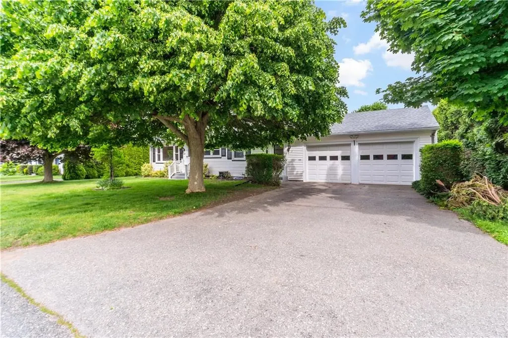 3 Ruth Street Middletown RI 02842