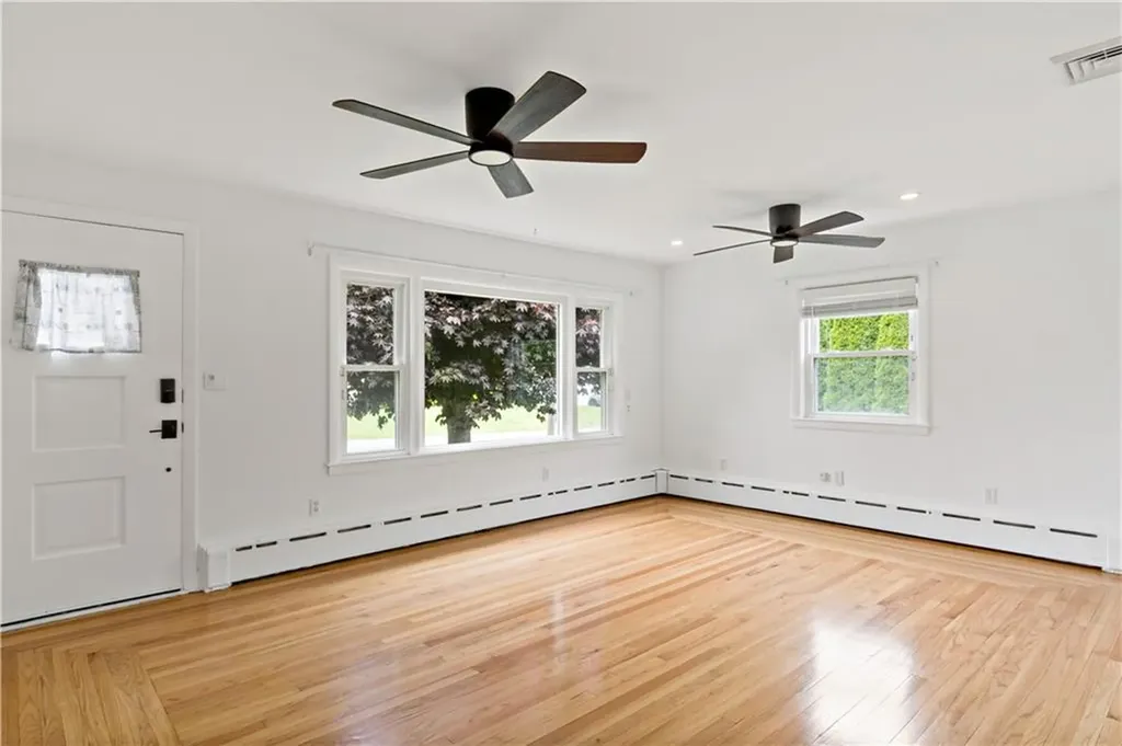 3 Ruth Street Middletown RI 02842