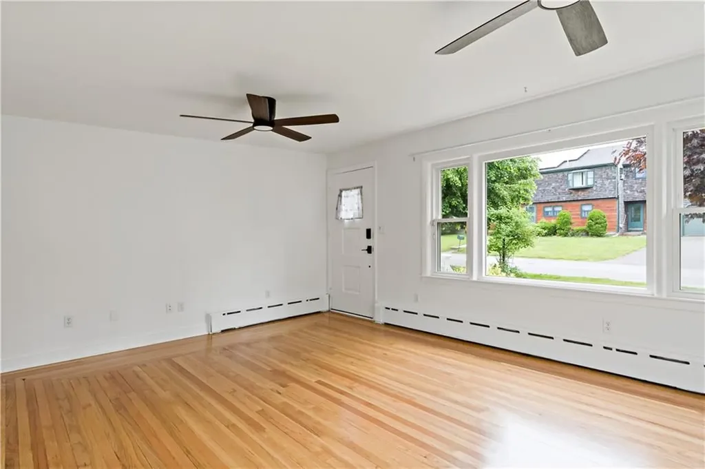 3 Ruth Street Middletown RI 02842