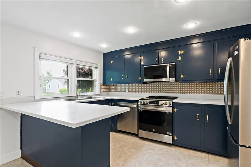 3 Ruth Street Middletown RI 02842