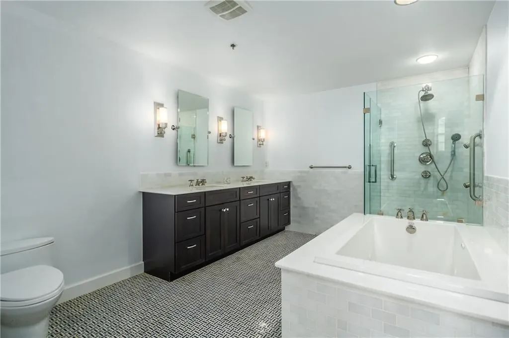 1000 Chapel View Boulevard Cranston RI 02920