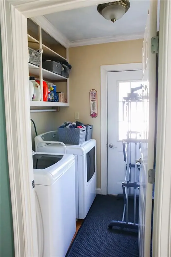 39 Sunrise Avenue West Warwick RI 02893