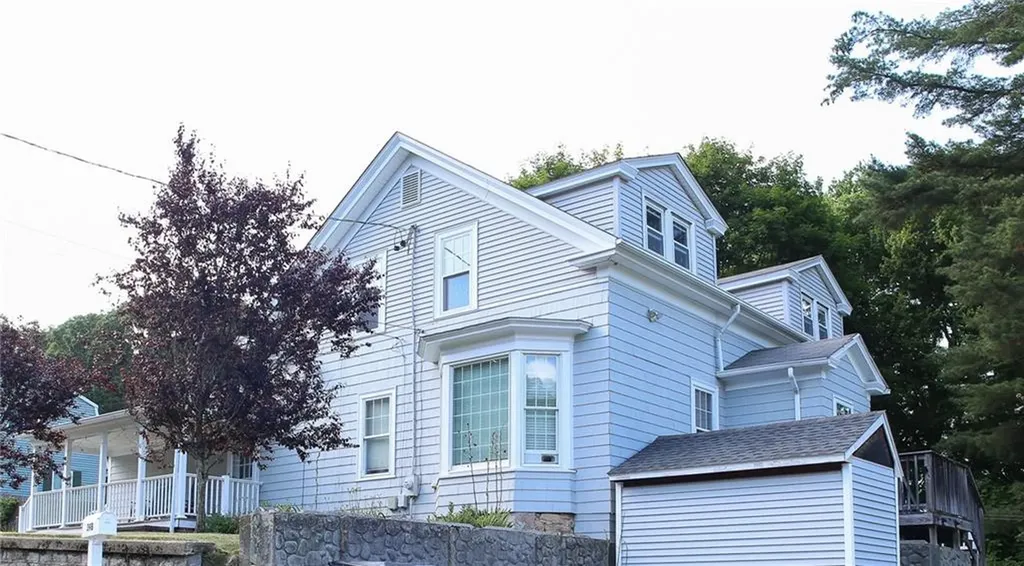 39 Sunrise Avenue West Warwick RI 02893