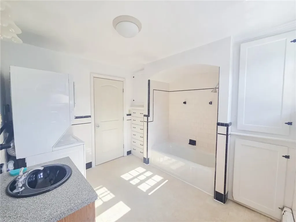 39 Sunrise Avenue West Warwick RI 02893