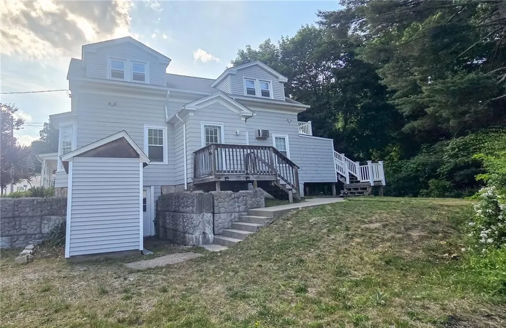 39 Sunrise Avenue West Warwick RI 02893