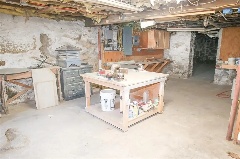 39 Sunrise Avenue West Warwick RI 02893