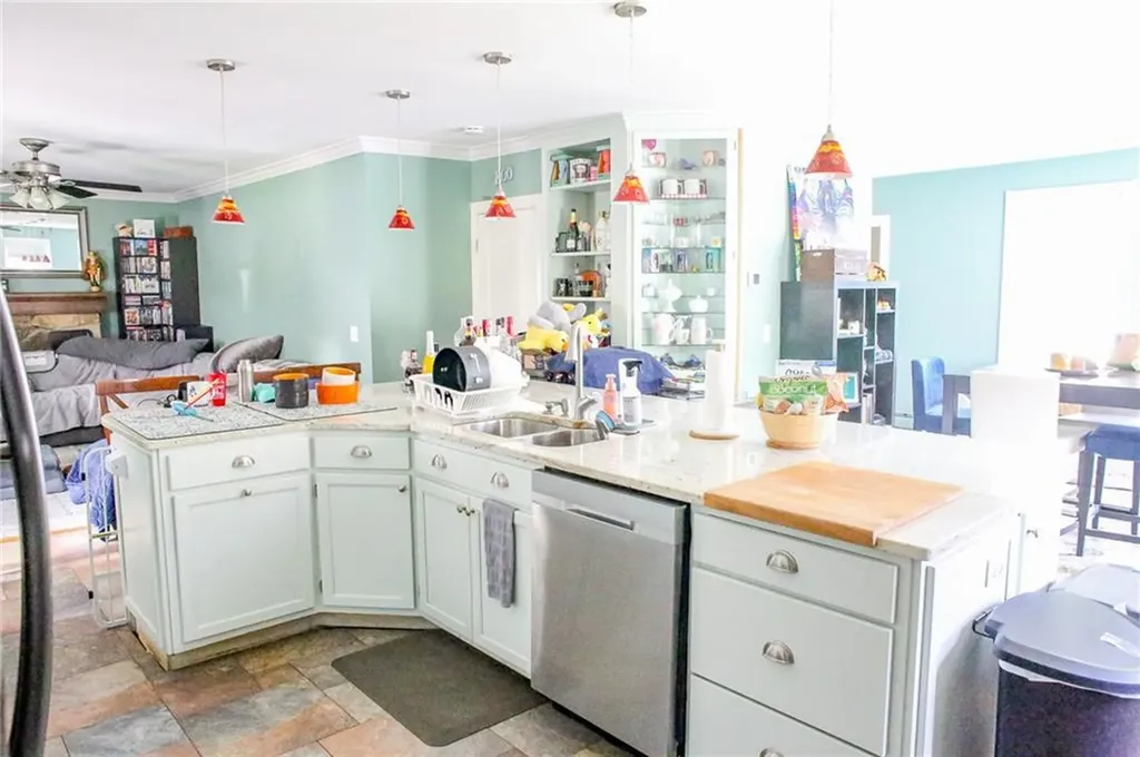 39 Sunrise Avenue West Warwick RI 02893