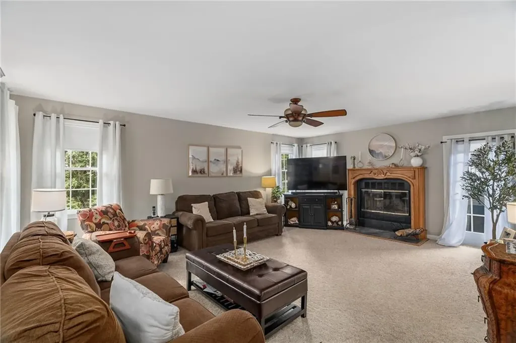 21 Tilbury Drive Bristol RI 02809