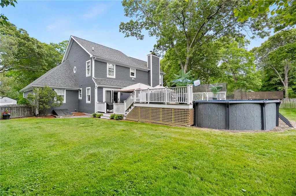 21 Tilbury Drive Bristol RI 02809