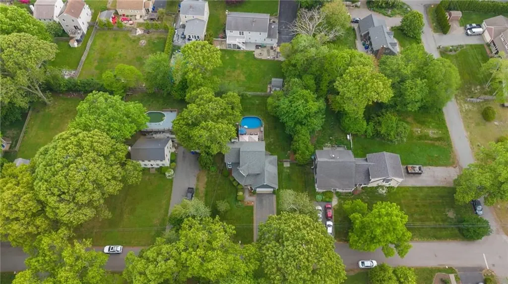 21 Tilbury Drive Bristol RI 02809