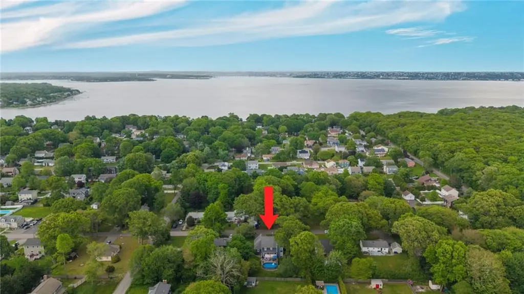 21 Tilbury Drive Bristol RI 02809