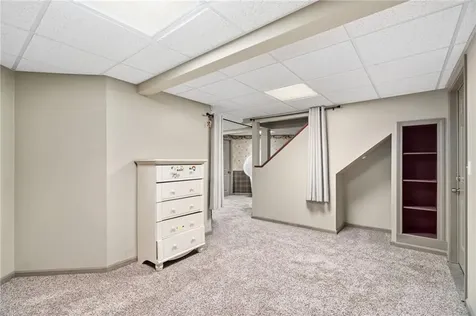 21 Tilbury Drive Bristol RI 02809