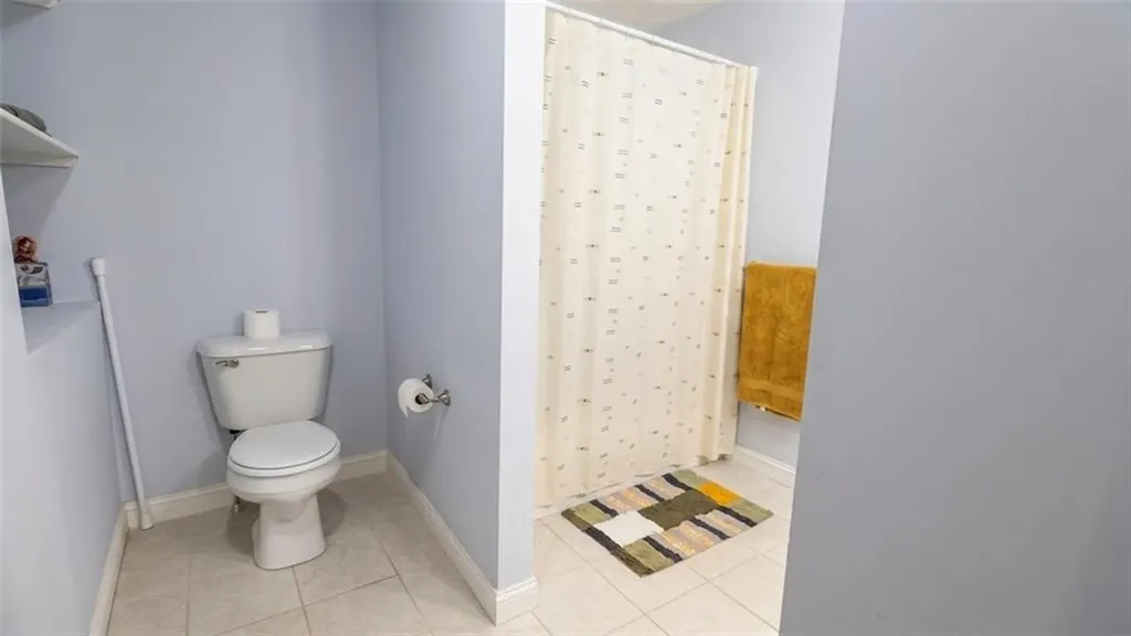 301 West Shore Road Warwick RI 02886