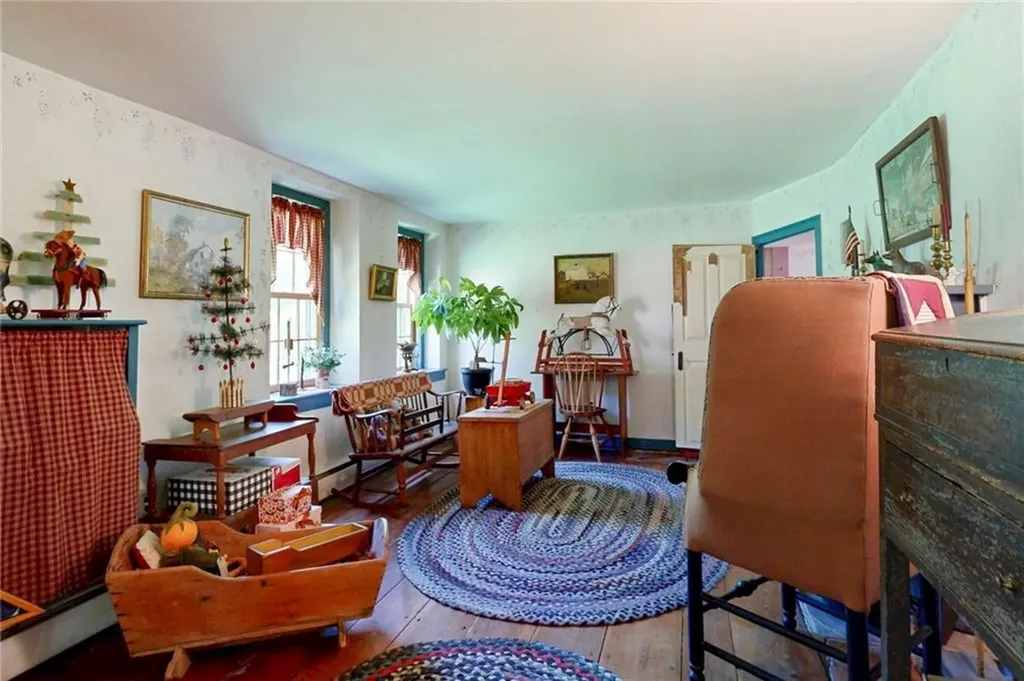 1503 Putnam Pike Glocester RI 02814