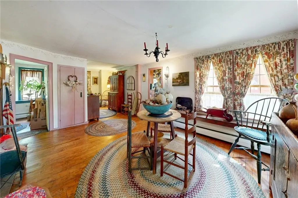1503 Putnam Pike Glocester RI 02814