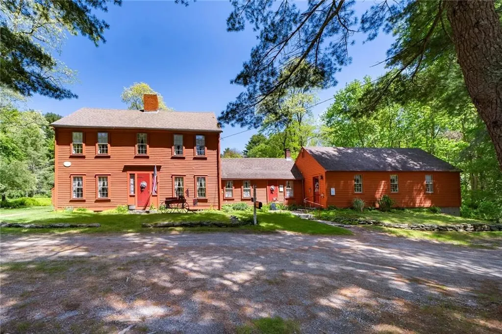 1503 Putnam Pike Glocester RI 02814