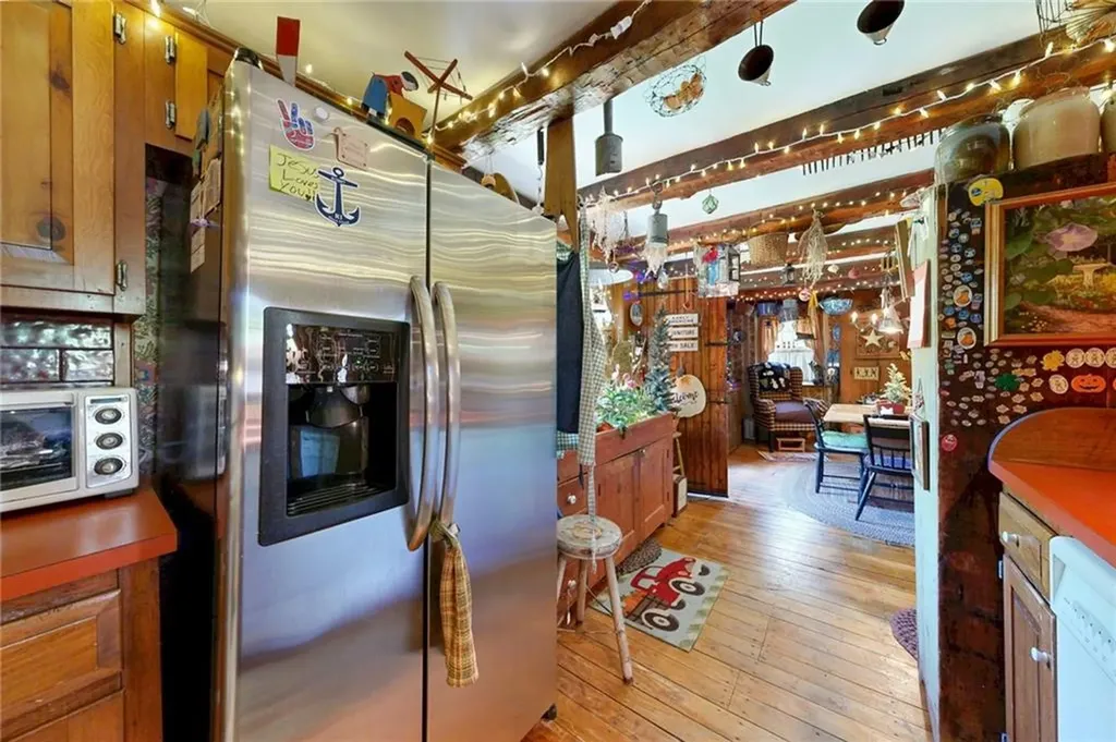 1503 Putnam Pike Glocester RI 02814