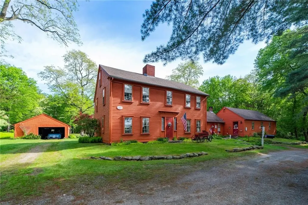1503 Putnam Pike Glocester RI 02814