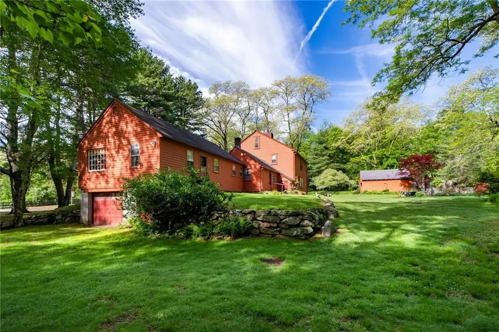 1503 Putnam Pike Glocester RI 02814